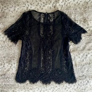 Scalloped Trim Sheer Floral Lace Top || Full Tilt